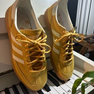 Adidas Handball Spezial in Yellow and White Mens Size 10.5